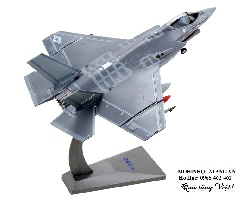 Mô hình máy bay chiến đấu tàng hình F35