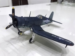 Mô hình máy bay Vought F4U Corsair